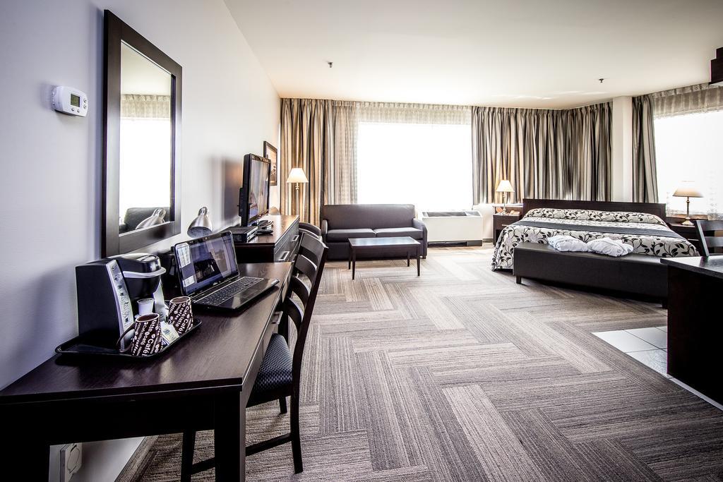 Hotel Charlemagne Номер фото